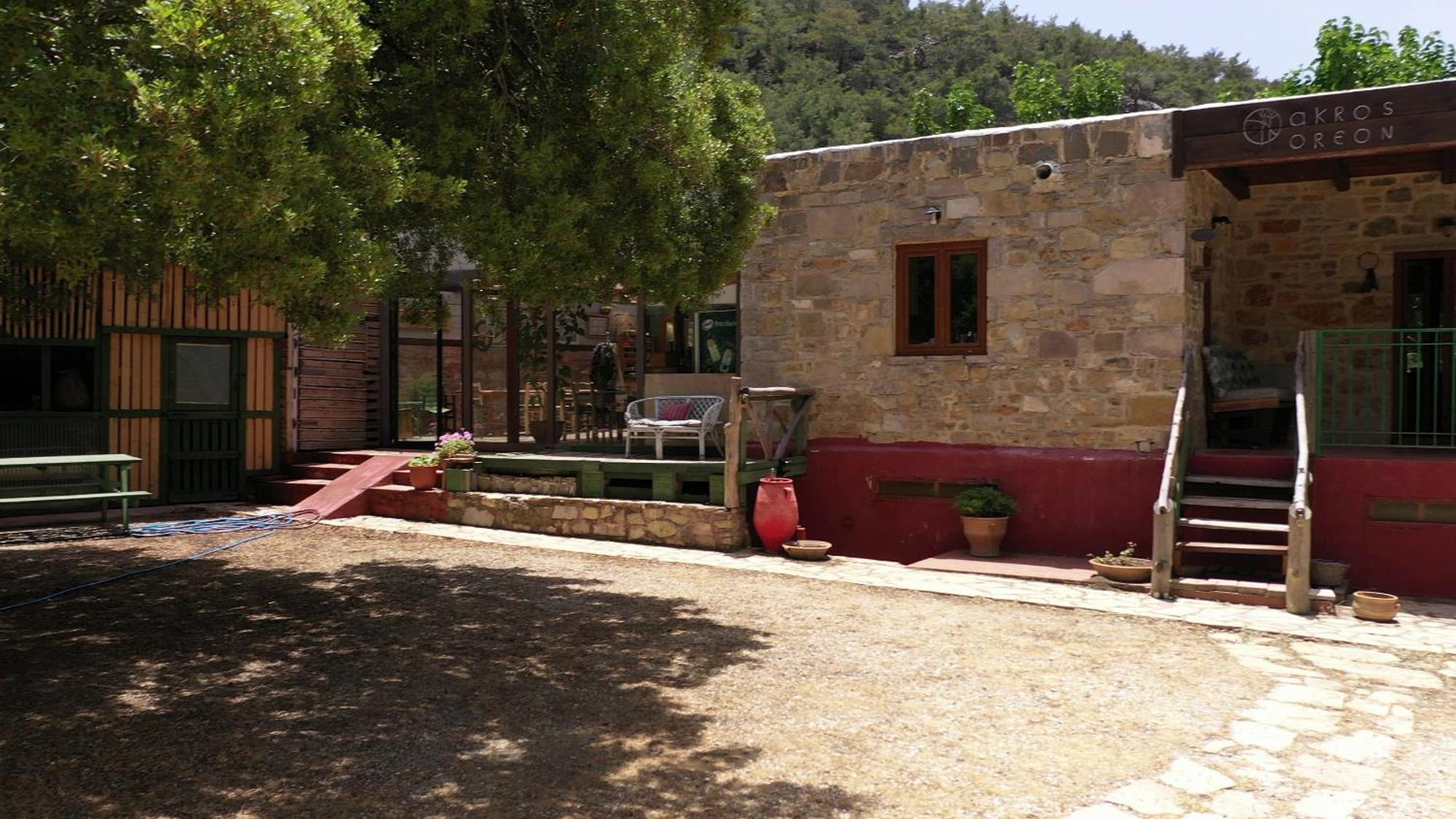 Akros Oreon Apartment Voliares Kato Simi Exterior photo