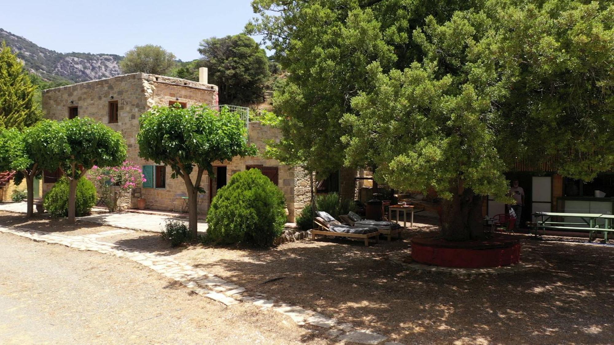 Akros Oreon Apartment Voliares Kato Simi Exterior photo